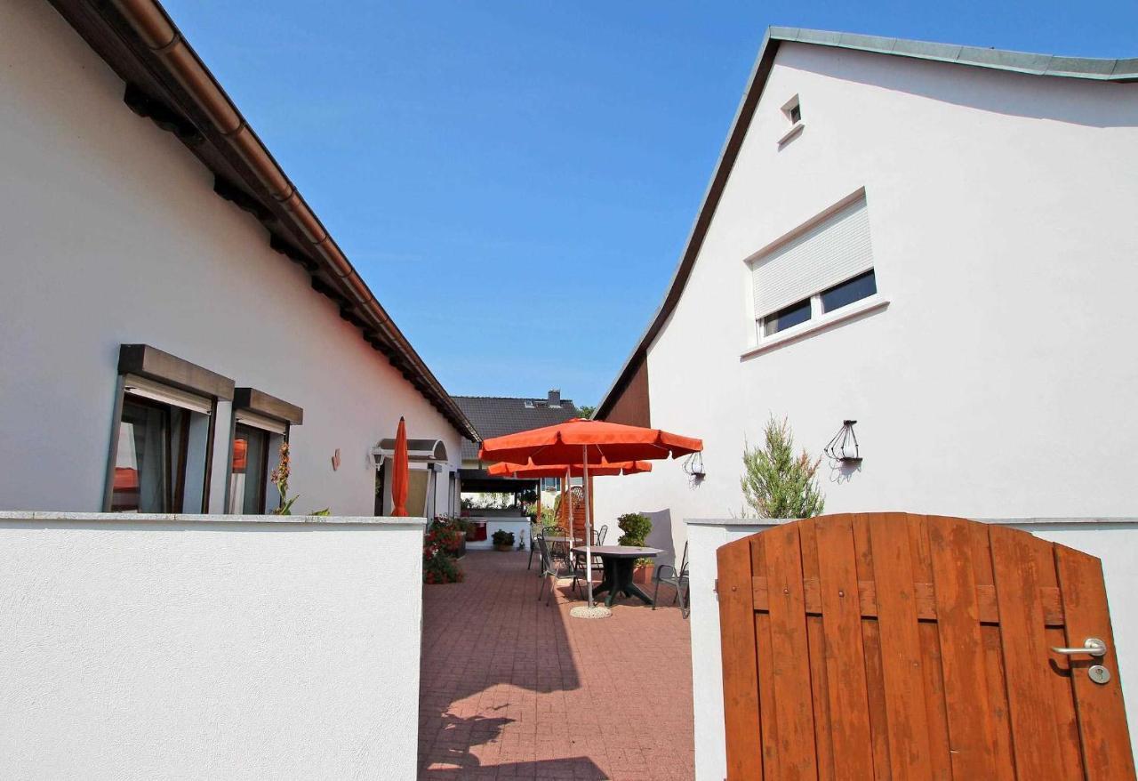 Ferienwohnungen Rheinsberg See 9830 Екстериор снимка